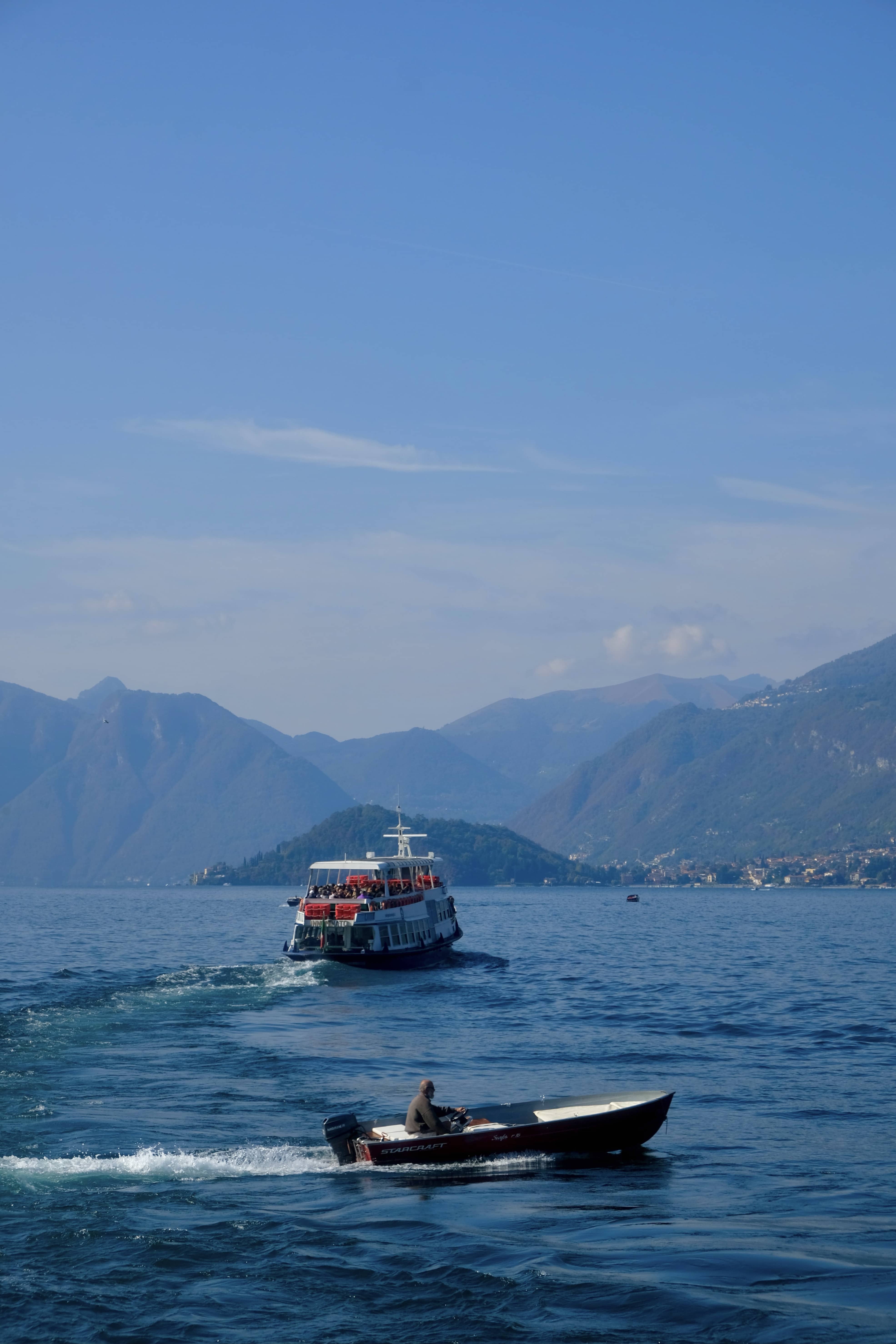 bateau-lac-de-come-bellagio-dolce-vita-photo-paysage-architecture-lombardie-italy-claire-favry