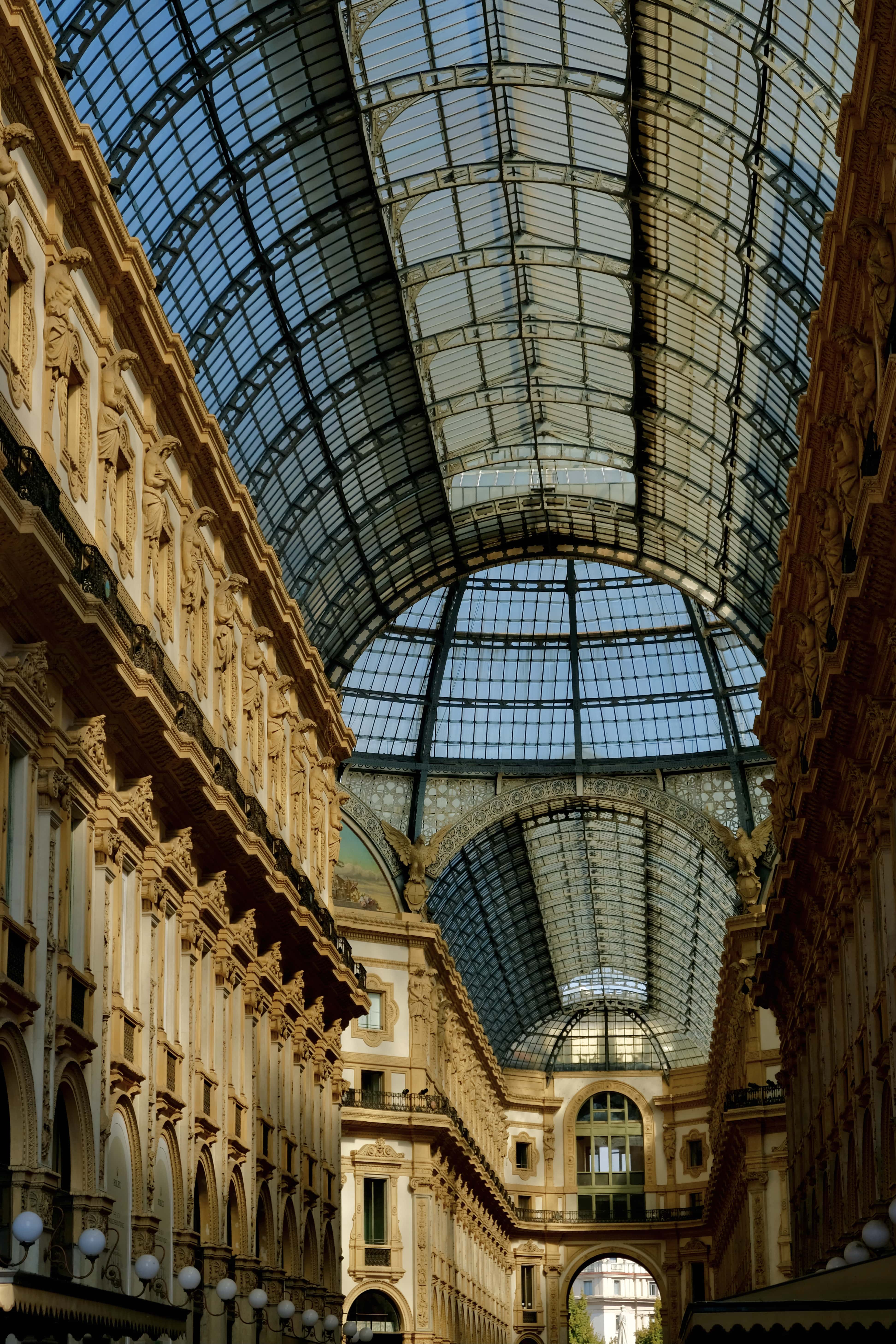 gallerie-vittorio-emmanuele-milan-photographe-poster-architecture-lombardie-italie-claire-favry